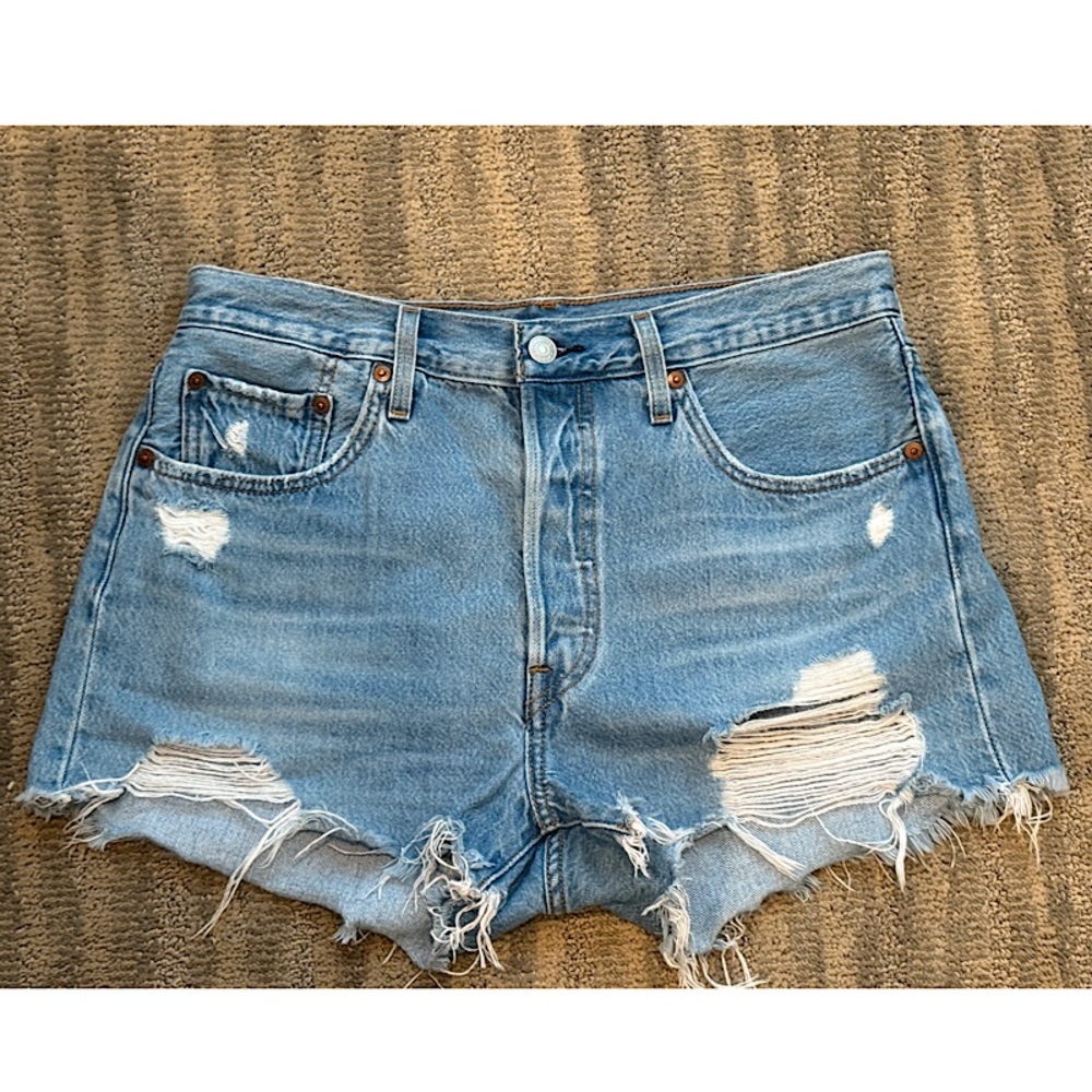 Levi’s 501 Light Wash High Waisted Denim Shorts